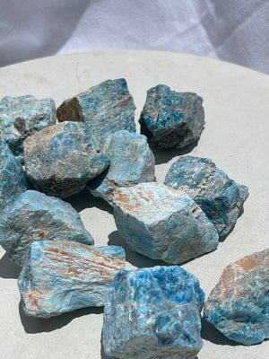 Apatite Rough - Medium